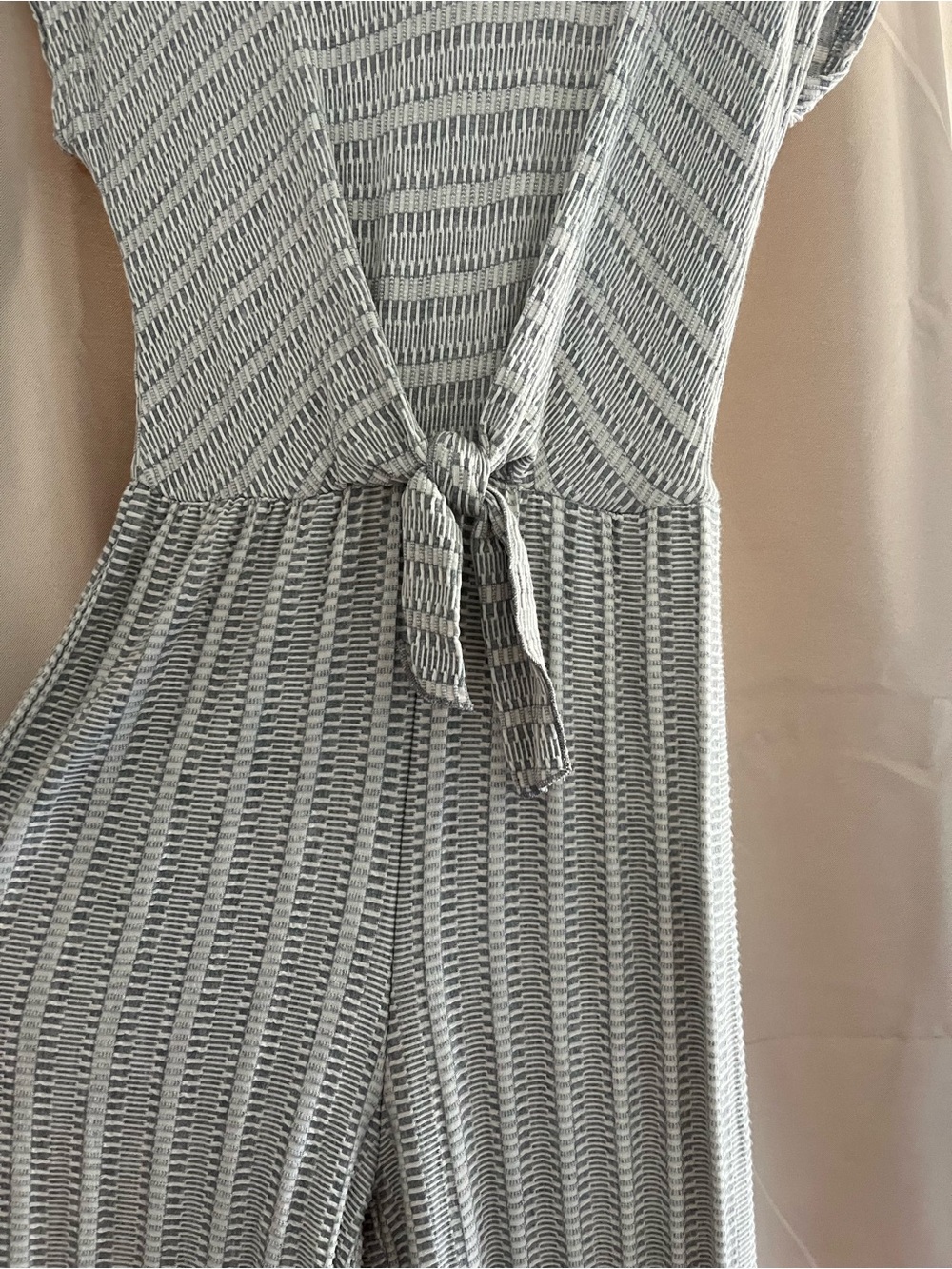 Women’s Grey Stretchy & Soft Tie-Front Jumpsuit Wide Leg NWT